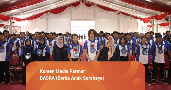 Maba Kampus di Surabaya Pecahkan MURI Lewat Komik AI Bertema Patriotisme