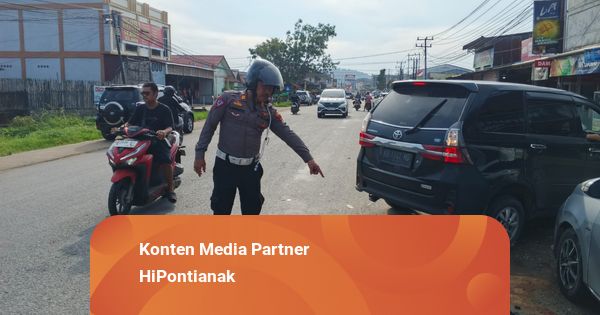 Alami Pecah Ban, Mobil di Sungai Pinyuh Tabrak Pejalan Kaki hingga Meninggal