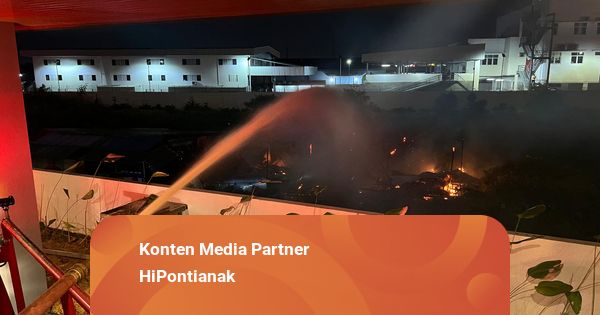 Warung Makan Pekerja di Dekat Tugu Gaforaya Terbakar