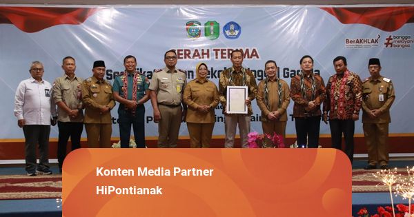 Bupati Mempawah Serahkan Lahan 24 Hektare untuk Pembangunan Sekolah Garuda