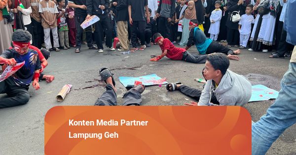 Panggung Teatrikal Puisi : Suara Kemanusiaan dari Lampung untuk Palestina