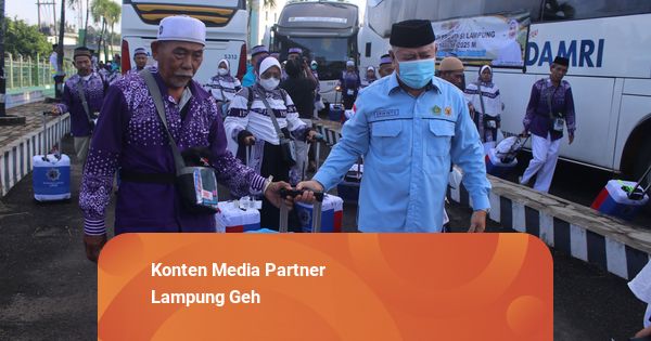 393 Jemaah Haji Lampung Kloter Pertama Tiba, 1 Orang Dirujuk ke RS Abdul Moeloek
