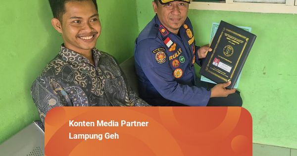 Siswi di Lampung Panggil Damkar Minta Bantu Ambilkan Rapor Sekolah