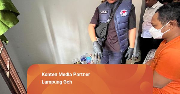 Polisi Grebek Home Industri Pembuatan Tembakau Sintesis di Bandar Lampung