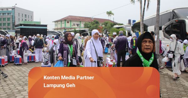 393 Jemaah Haji Asal Tanggamus Tiba di Tanah Air, 1 Dirawat di RS Sitanala