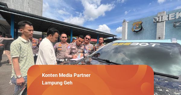 Pemuda Berjoget Pacu Jalur Aura Farming di Jalan Tol Lampung Diberi Sanksi