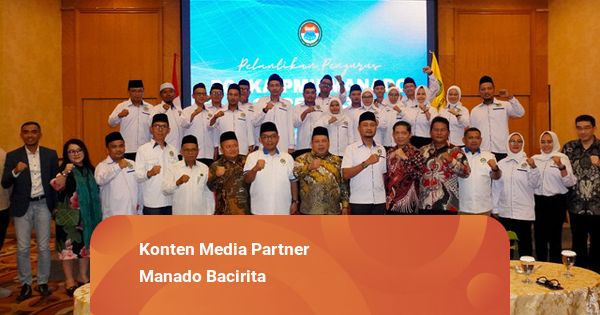 Fathan Subchi Lantik Pengurus PC IKA PMII Manado
