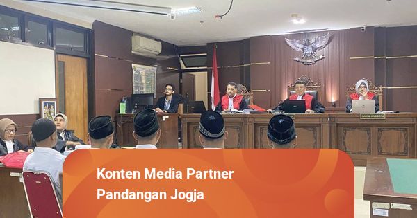 5 Tersangka Kasus Dugaan Politik Uang di Pilkada Sleman Jalani Sidang Perdana