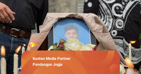 Doakan Rheza Sendy, Mahasiswa-Dosen AMIKOM Jogja Nyalakan ‘1.000 Lilin‘