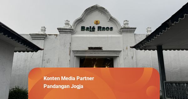 Mencicipi Makanan Raja-raja Jogja di Bale Raos