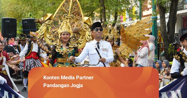 Ribuan Warga Padati Malioboro Saksikan Kirab Budaya Tresna Pancasila