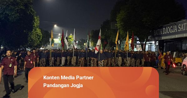 Cerita WN Prancis Ikut Mubeng Beteng Kraton Yogya: Saya Ingin Ikut Lagi