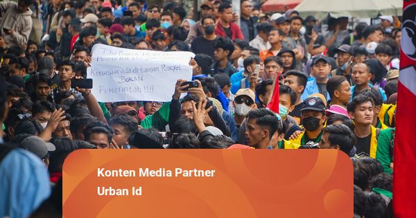 Potret Aksi Demo Mahasiswa di Gedung DPRD Sumsel