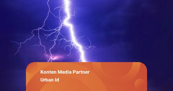 Buruh Sawit di OKI Tewas Tersambar Petir