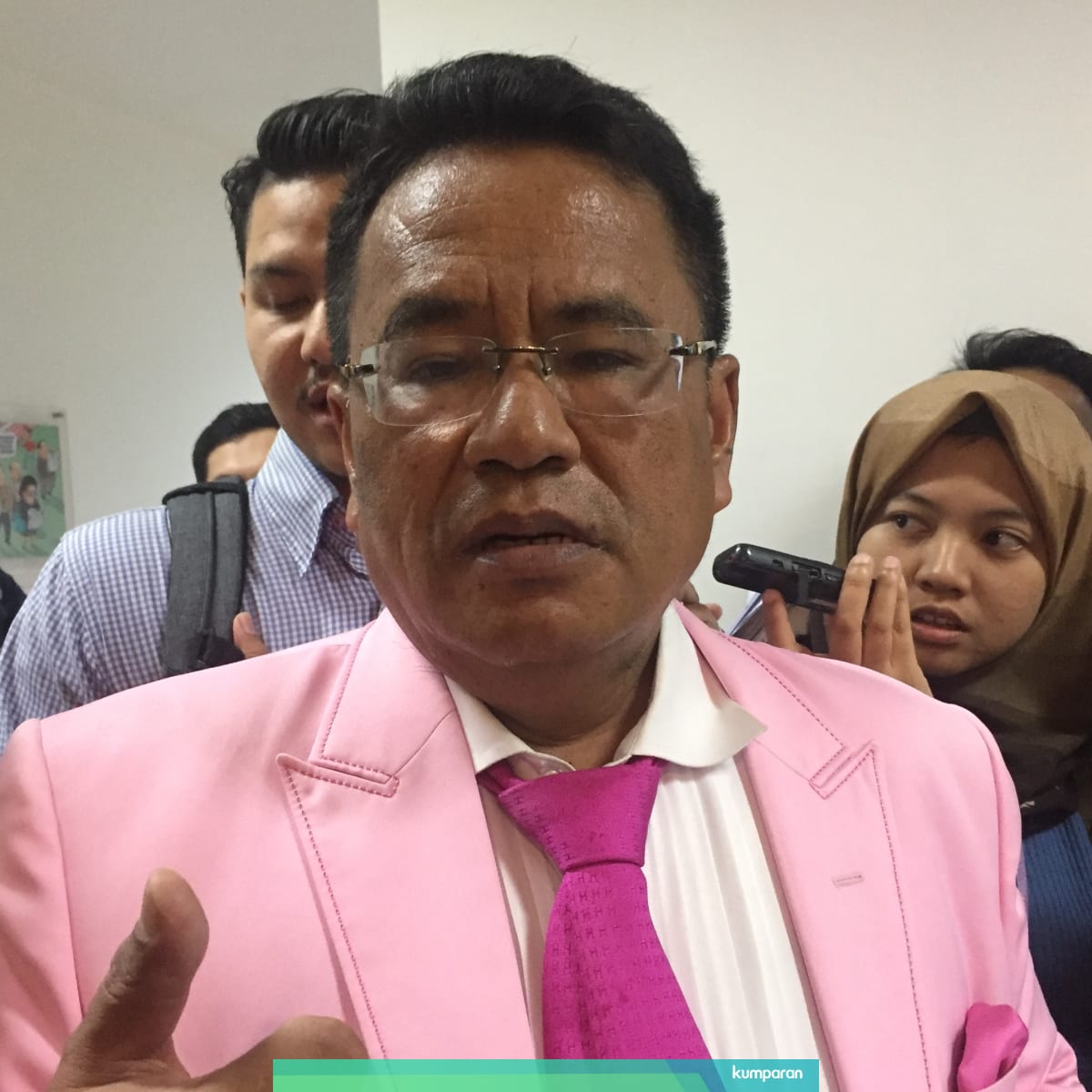 Ada Hotman Paris Di Kasus Maybank Bagaimana Penyelesaiannya Kumparan Com