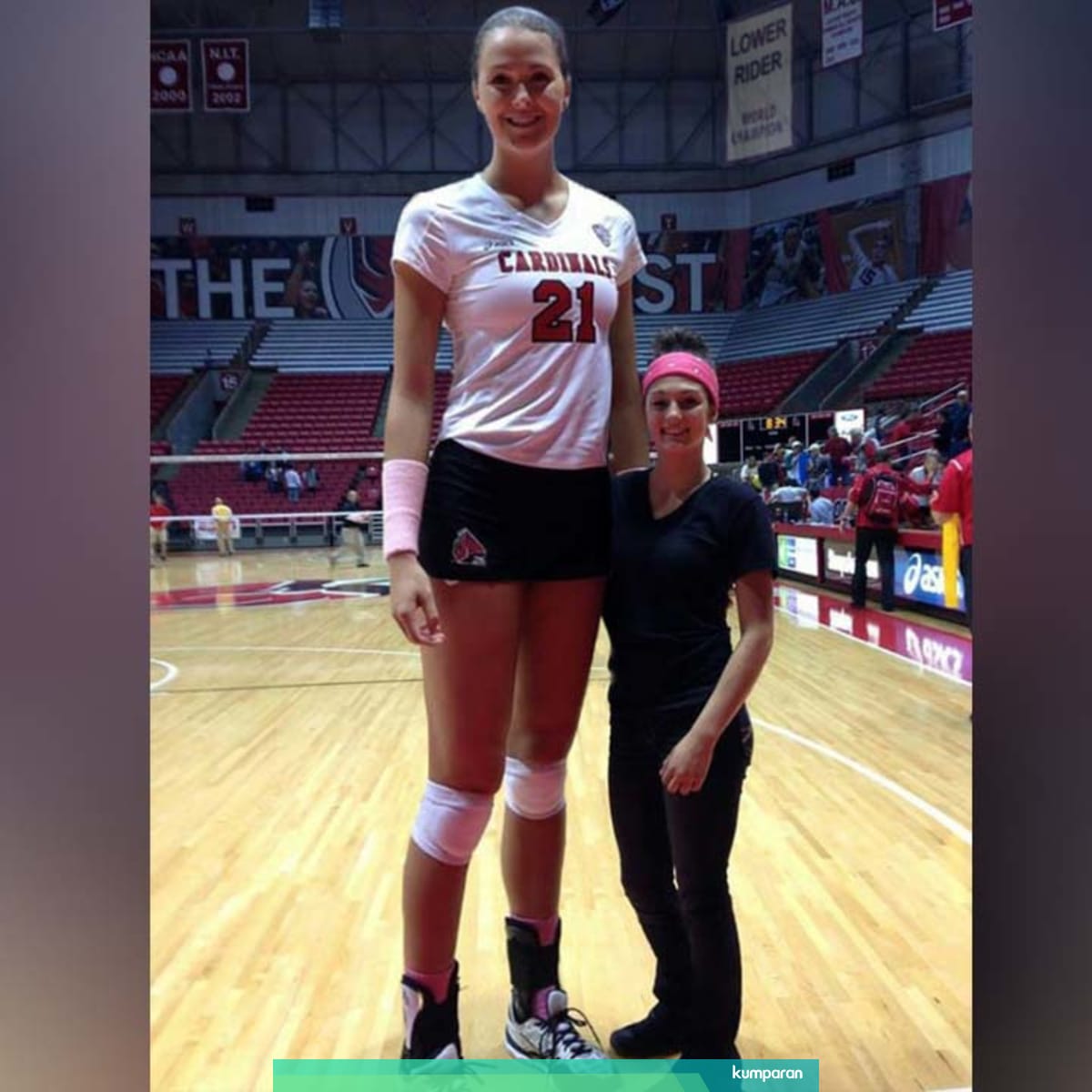 Kenalkan Dana Rettke Pemain Voli Wanita Dengan Tinggi Badan 2 Meter Kumparan Com