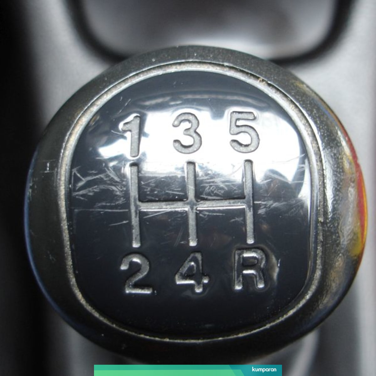 7 Langkah Ini Bikin Kamu Jago Mengemudi Pakai Mobil Manual