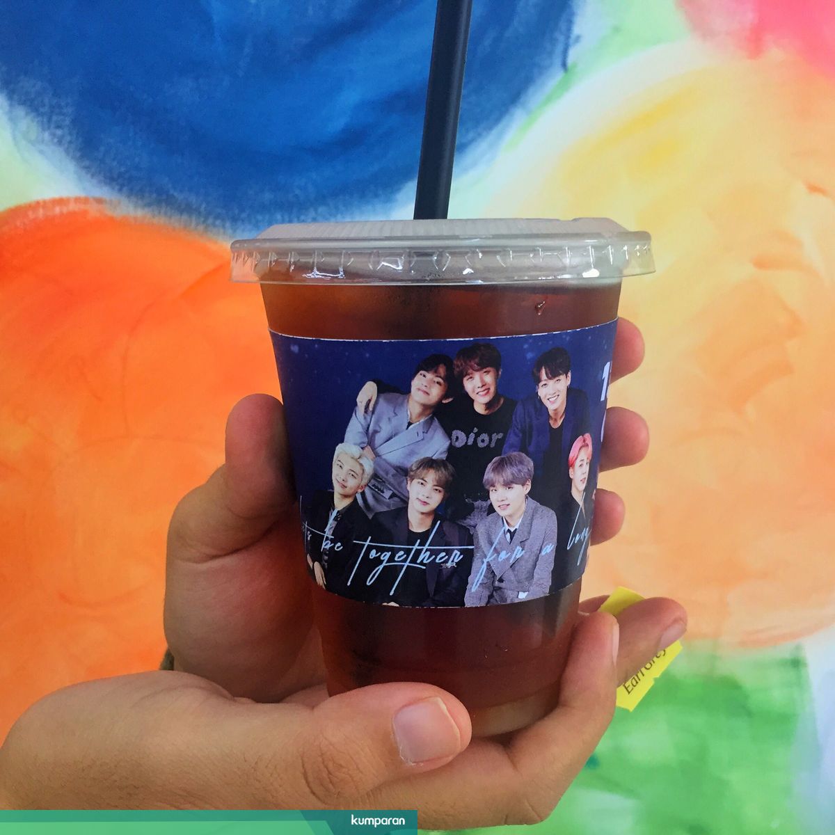 Nongkrong Ala Fans K Pop Di Plus Eight Two Cafe Kumparan Com