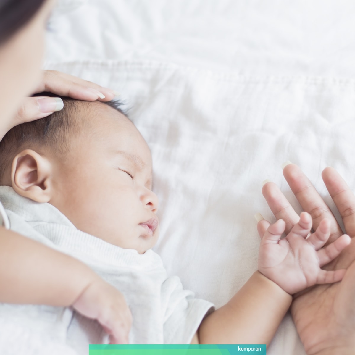 Moms Waspadai 5 Tanda Bayi Kedinginan Kumparan Com