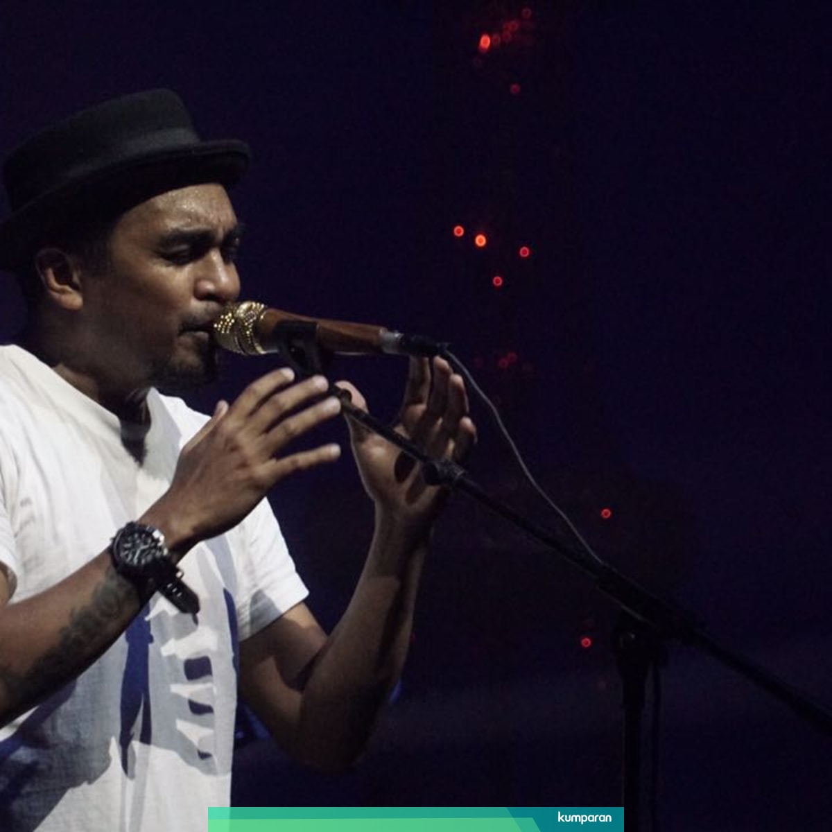 7 Lagu Paling Romantis Dari Glenn Fredly Kumparan Com