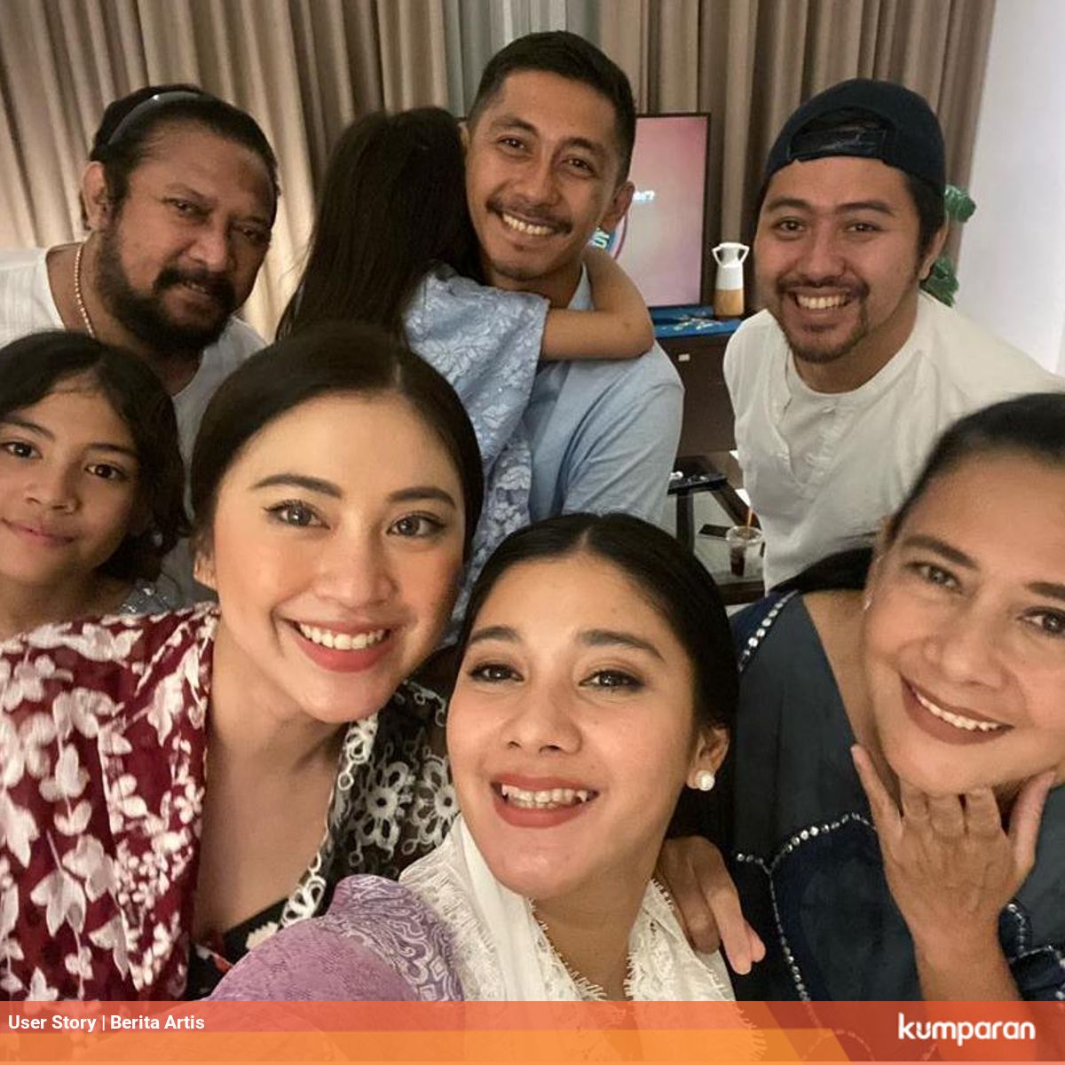 Diisukan Akan Nikah Dan Mualaf Naysilla Mirdad Ajak Pacar Lebaran Sama Keluarga Kumparan Com