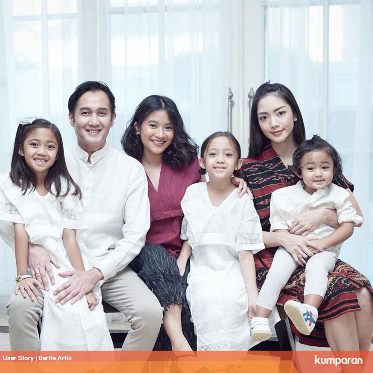 Senyum Kaku Ririn Dwi Ariyanti Saat Foto Lebaran Bareng Aldi Bragi Jadi Sorotan Kumparan Com