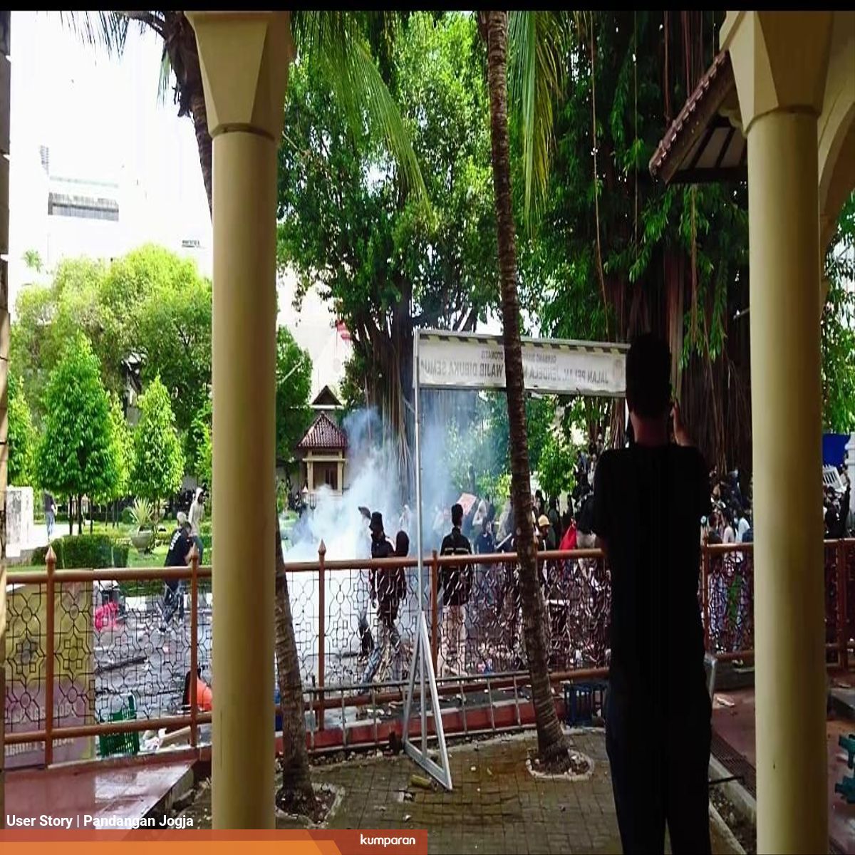 Demo Tolak Uu Omnibus Law Cipta Kerja Di Jogja Berakhir Rusuh Kumparan Com