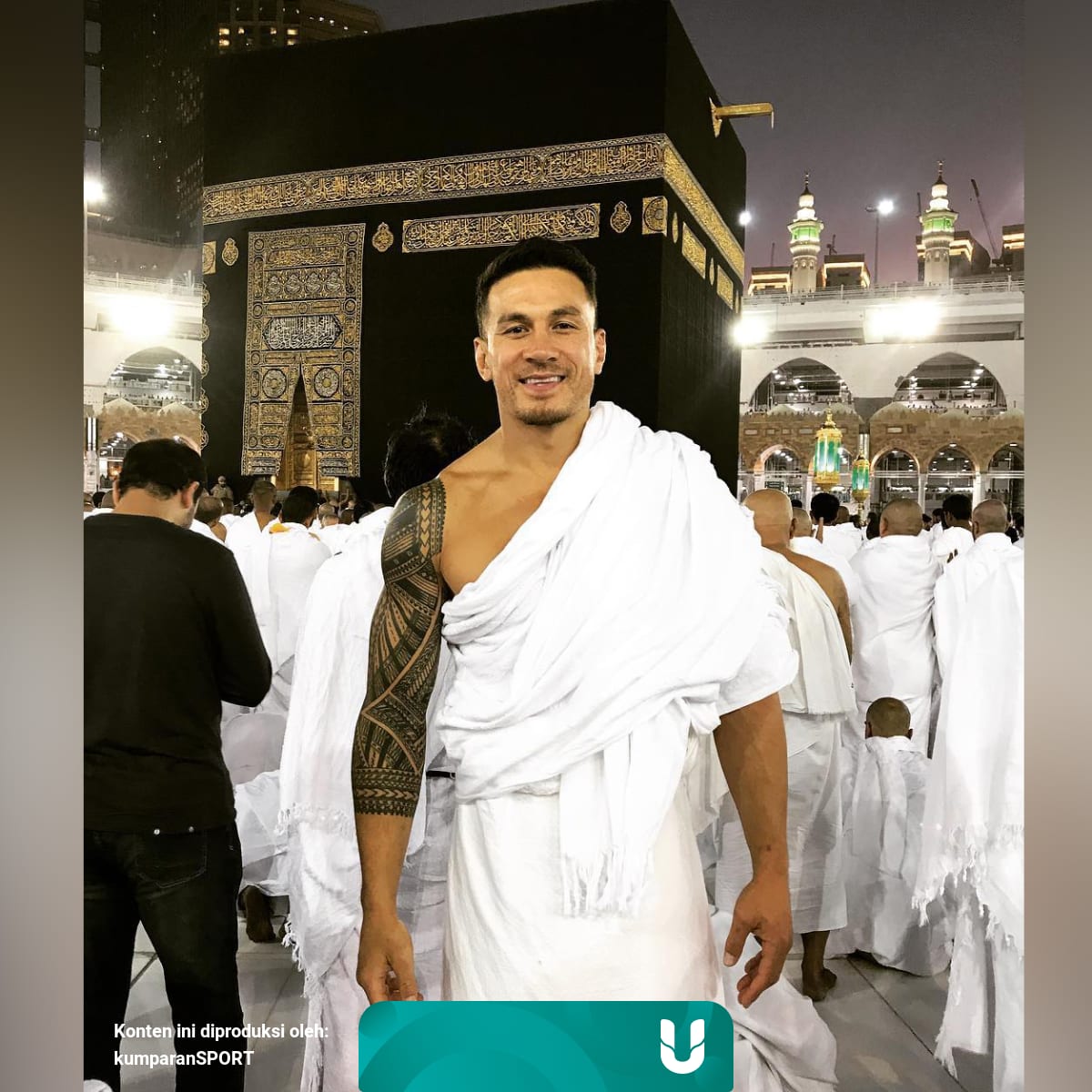 Saat Bintang Rugbi Yang Mualaf Tunaikan Ibadah Umrah Kumparan Com