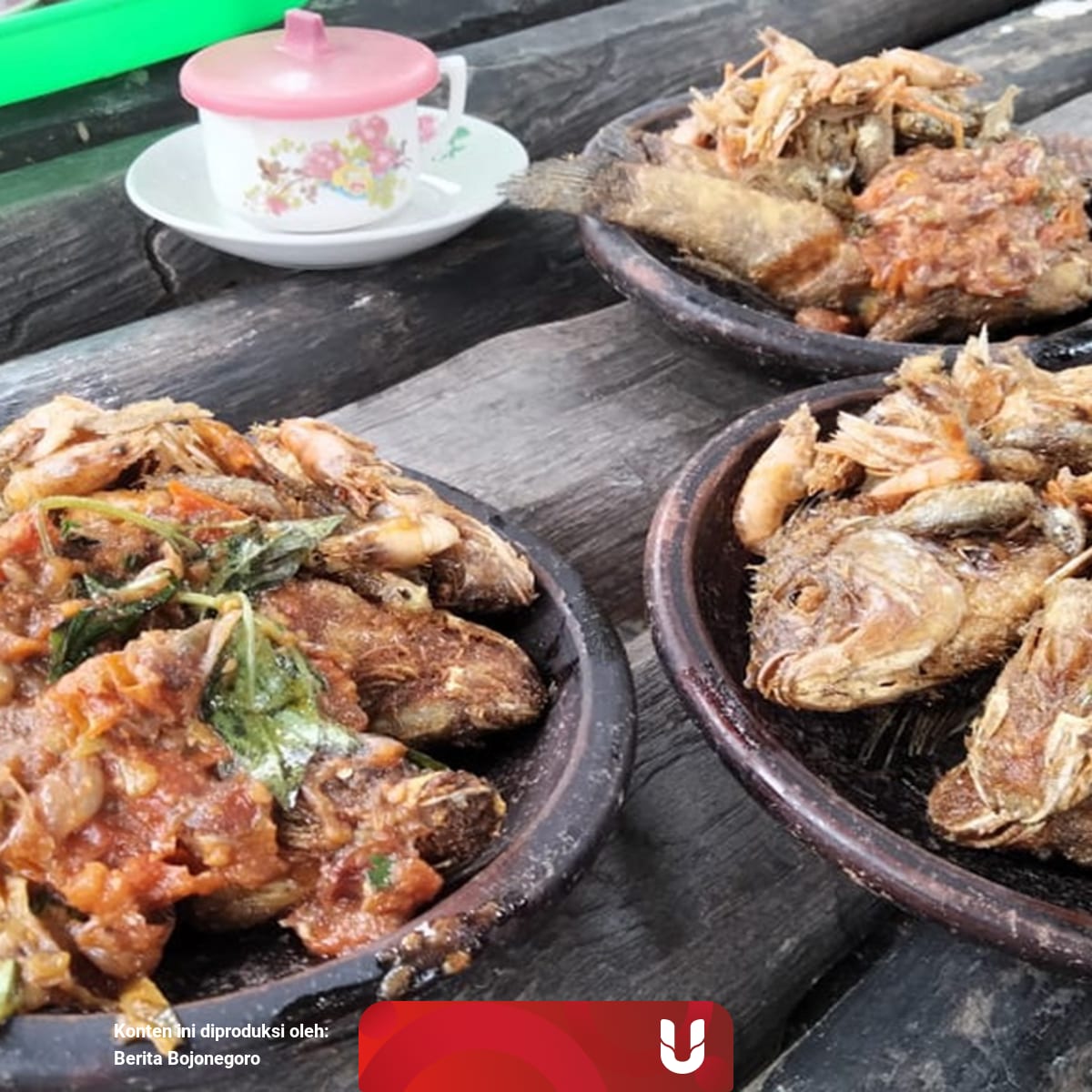 Warung Semok Ikan Gloso Bojonegoro Tetap Ramai Pembeli Di Tengah Pandemi Kumparan Com
