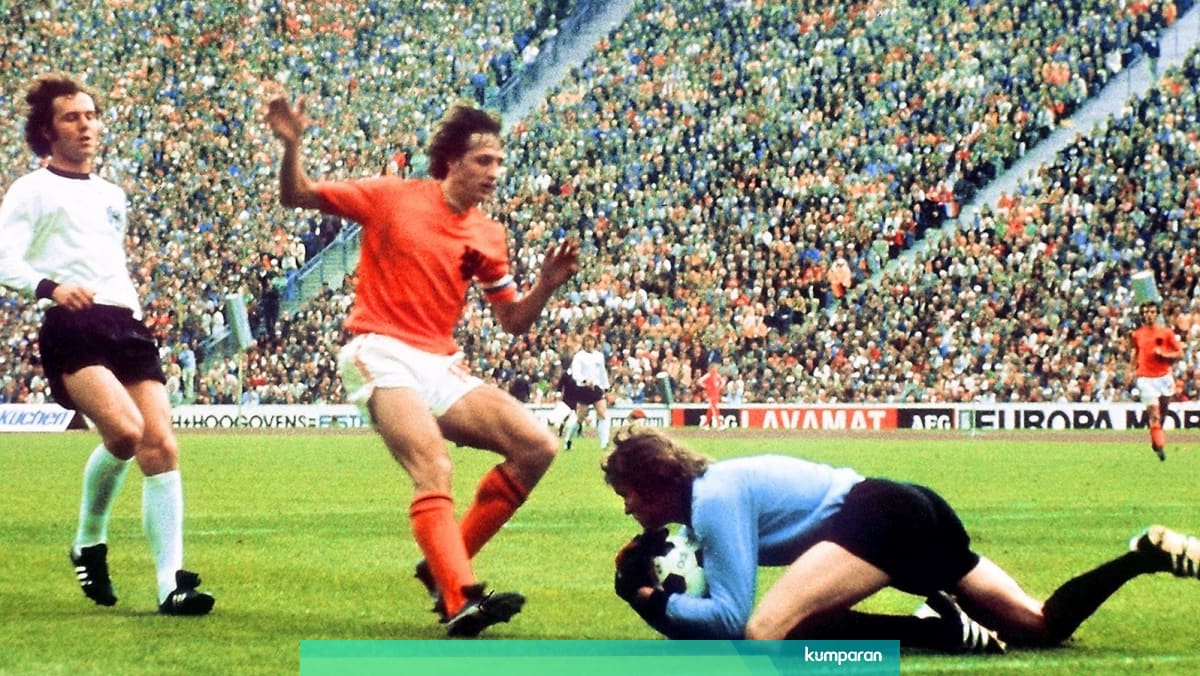 Piala Dunia 1974 Ketika Cruyff Turn Menyihir Dunia Kumparan Com