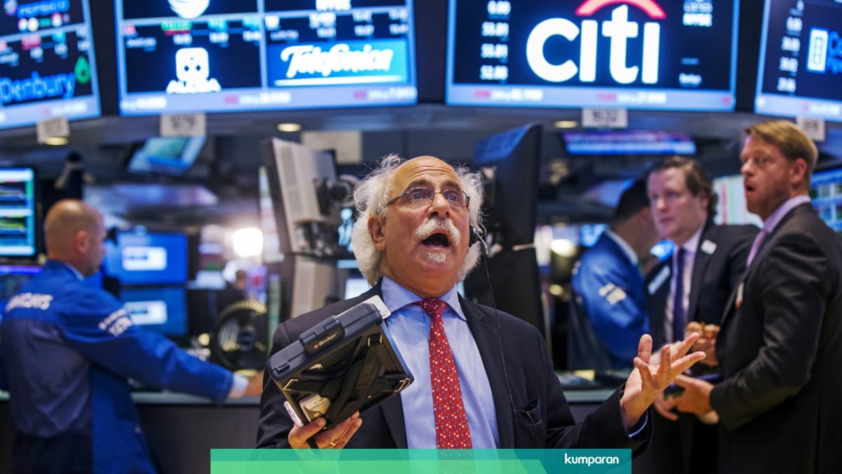 Trader Bursa Wall Street Yang Fotonya Paling Viral Sedunia Positif Virus Corona Kumparan Com