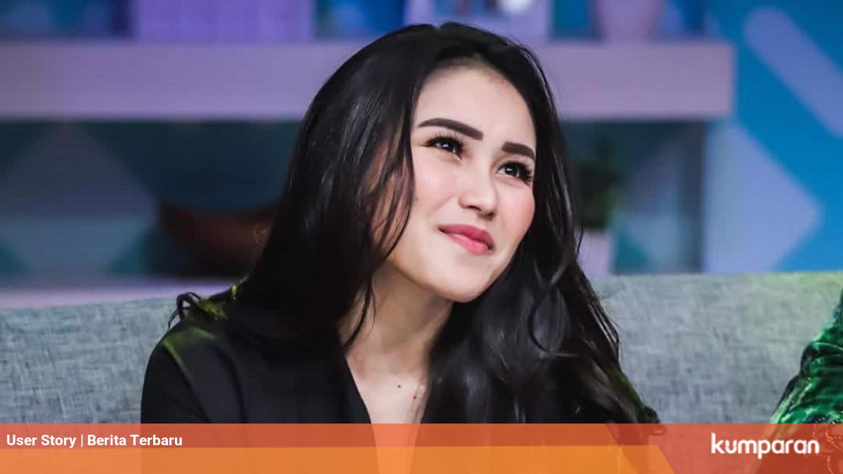 Berita Terbaru Ayu Ting Ting Shock Terima Telepon Dari Suzanna Kumparan Com