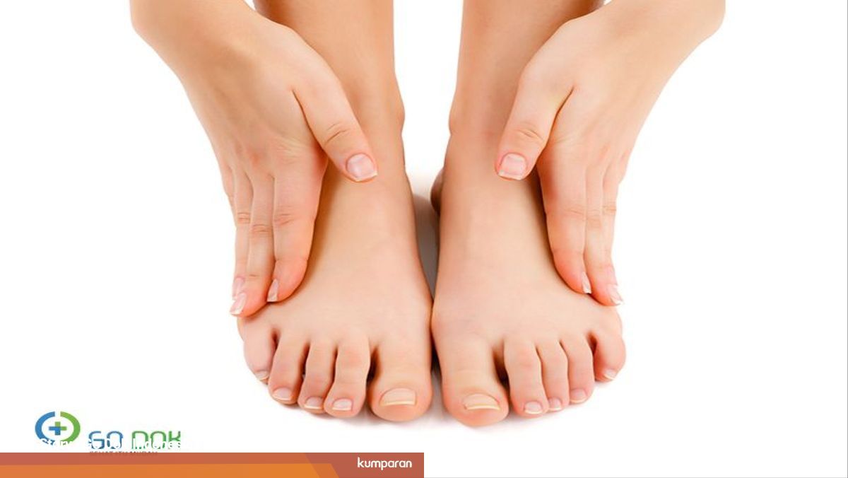 7 Cara Mengatasi Kaki Bengkak Kumparan Com