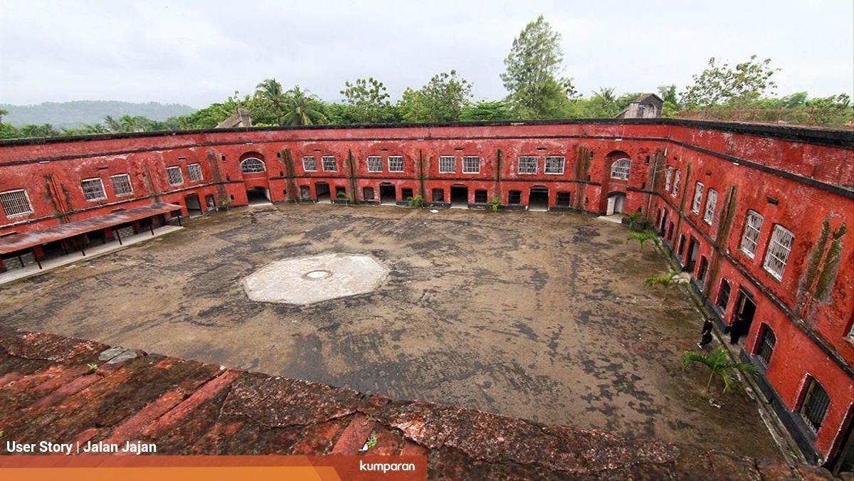 5 Wisata Gombong Dari Benteng Hingga Rumah Martha Tilaar Yang