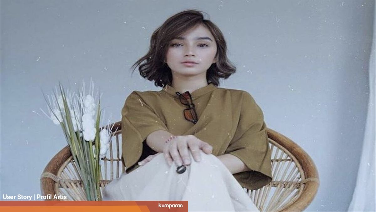 Profil Shoumaya Tazkiyyah Pemain Sinetron Bawang Putih Berkulit Merah Kumparan Com