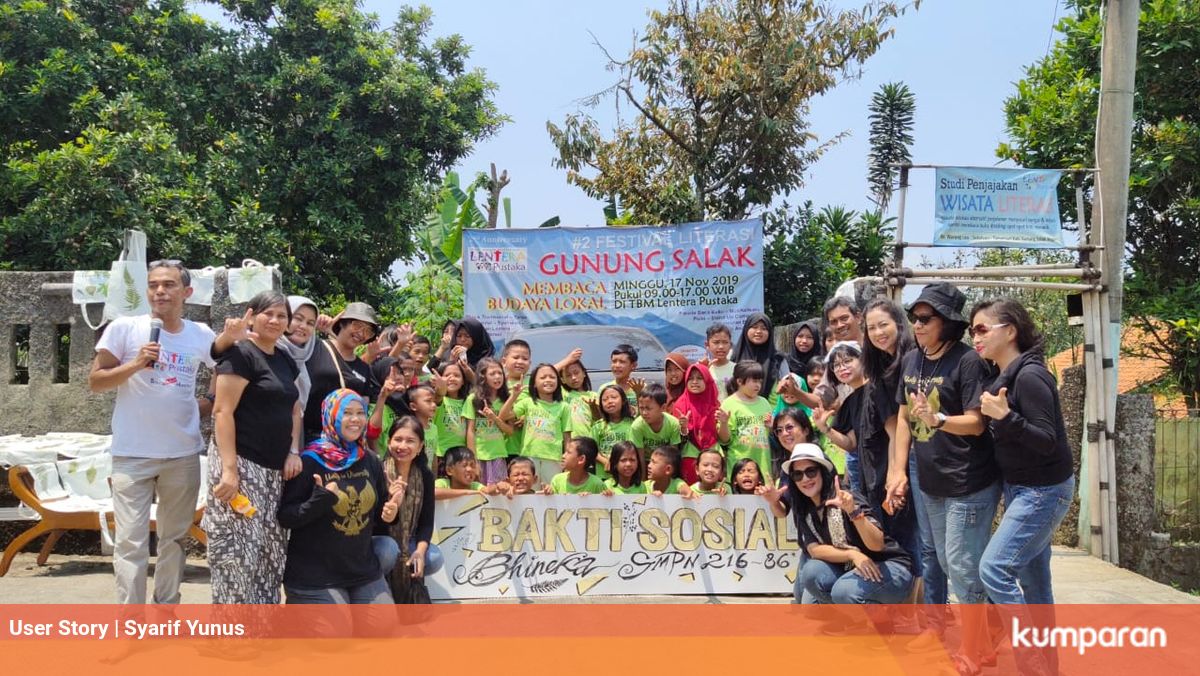 Bakti Sosial Komunitas Alumni Smpn 216 Ke Tbm Lentera Pustaka Kumparan Com
