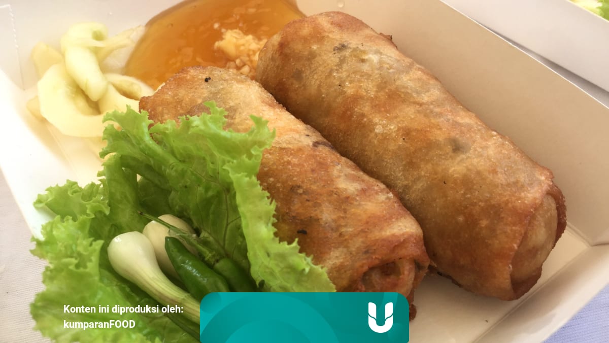 Resep Masakan Lumpia Goreng Isi Rebung Khas Semarang Kumparan Com Panaskan minyak lalu tumis bawang putih serta ebi sampai harum. lumpia goreng isi rebung khas semarang