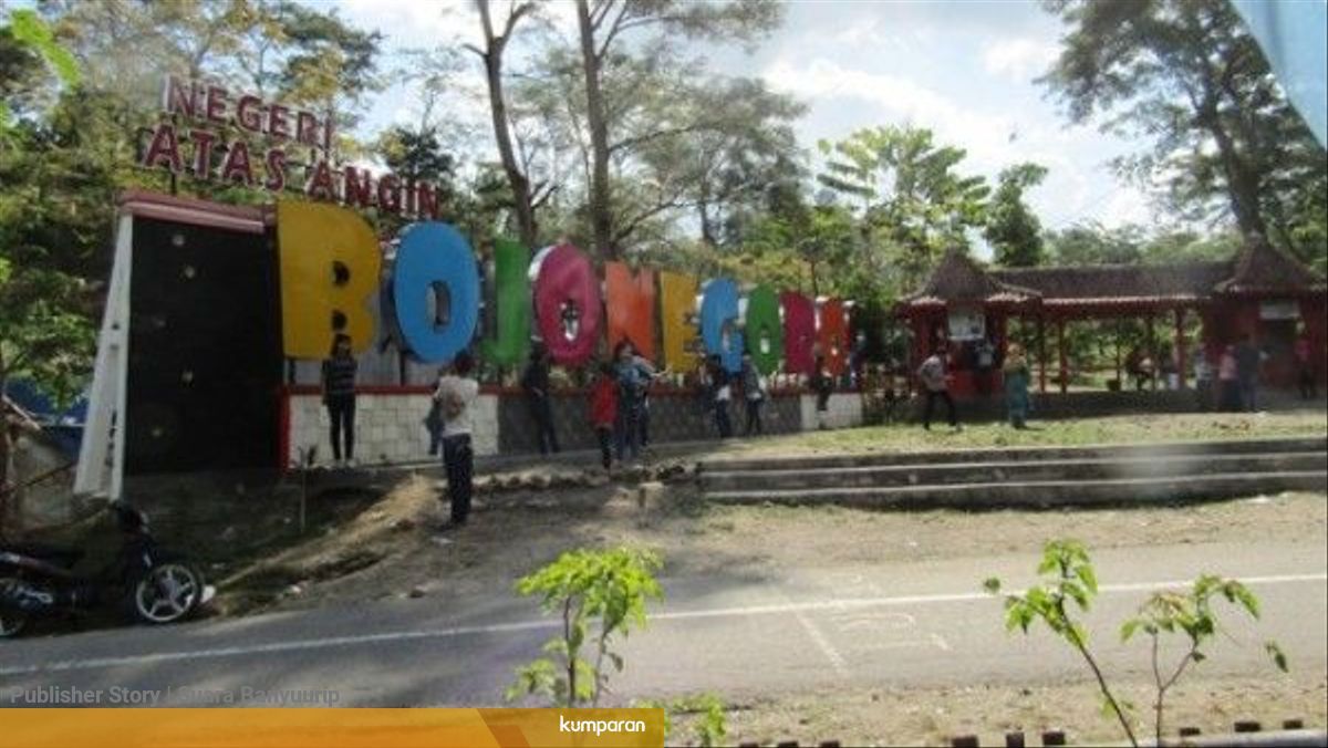 Ribuan Pengunjung Serbu Wisata Bukit Cinta Kumparan Com