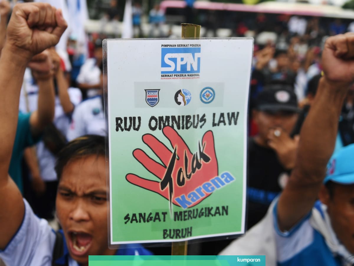 Foto Gelombang Penolakan Ruu Omnibus Law Cipta Kerja Di Berbagai Daerah Kumparan Com
