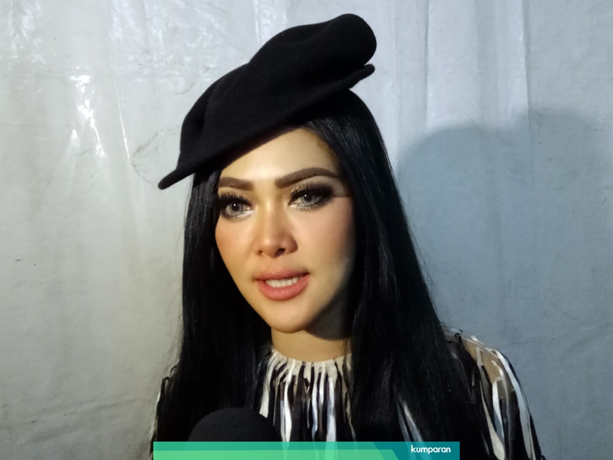 Syahrini Waktu Kecil - Actris Indonesian