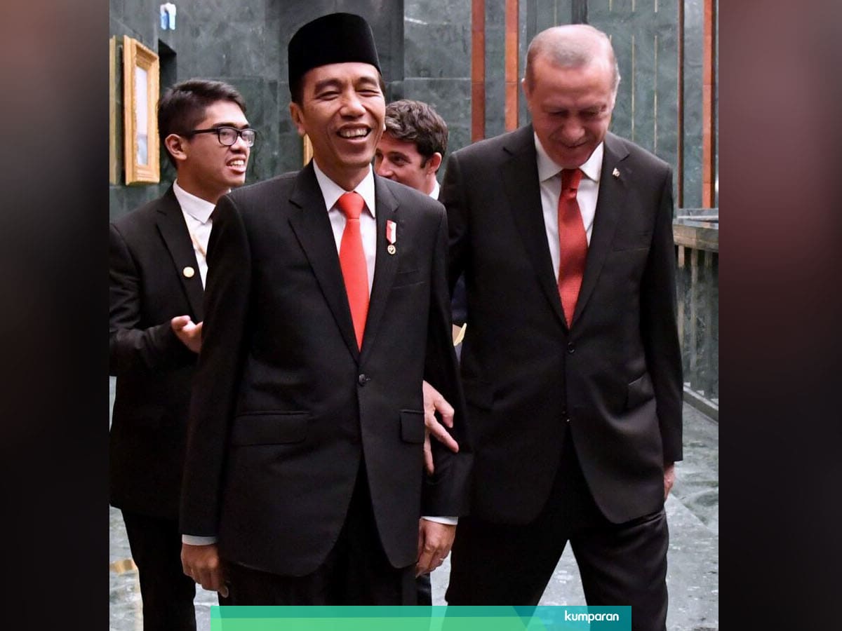 Keakraban Jokowi Dan Erdogan Selfie Hingga Gandeng Tangan Kumparan Com