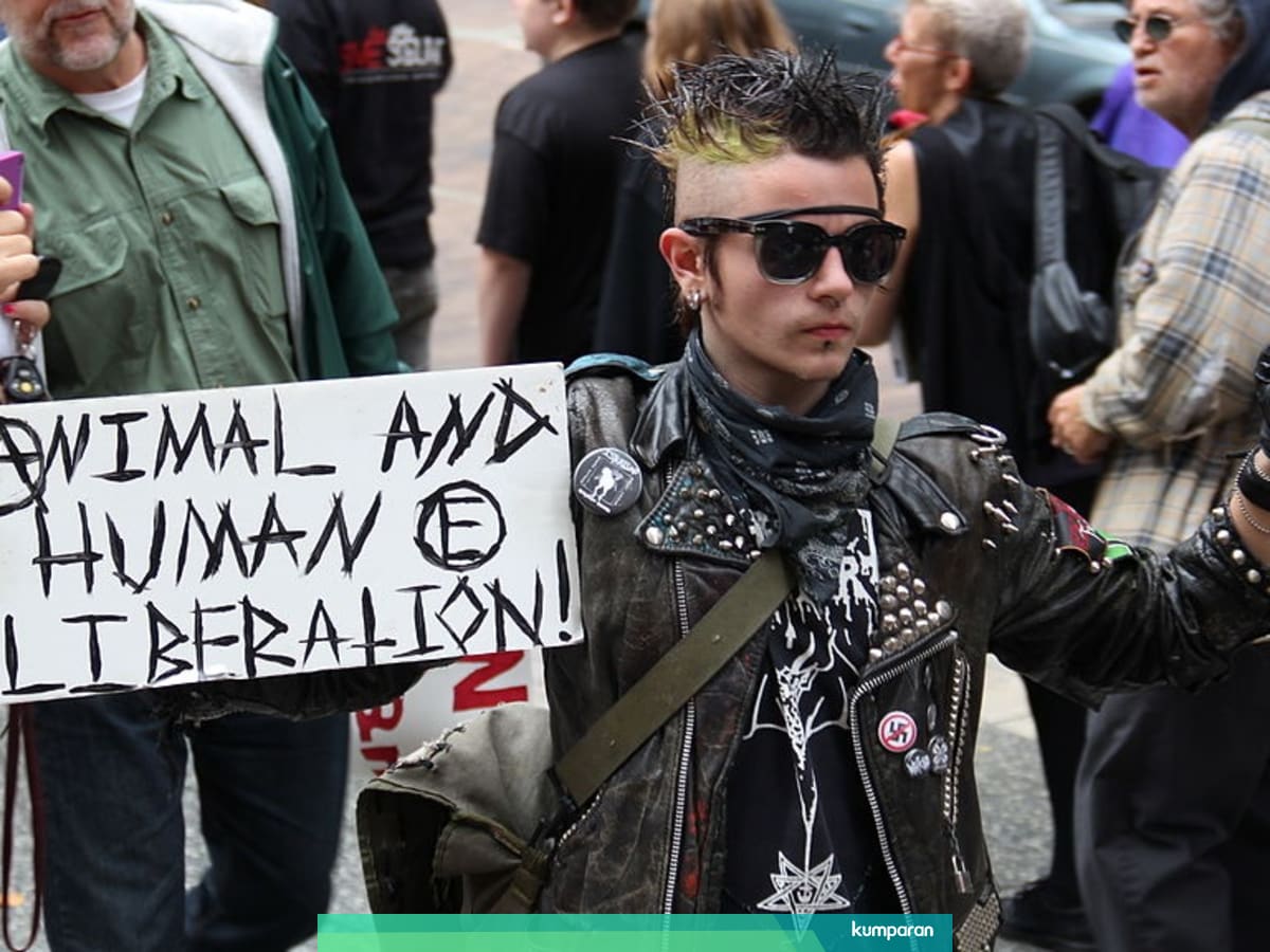 Bukan Sekadar Fashion Punk Merupakan Sebuah Simbol Perlawanan