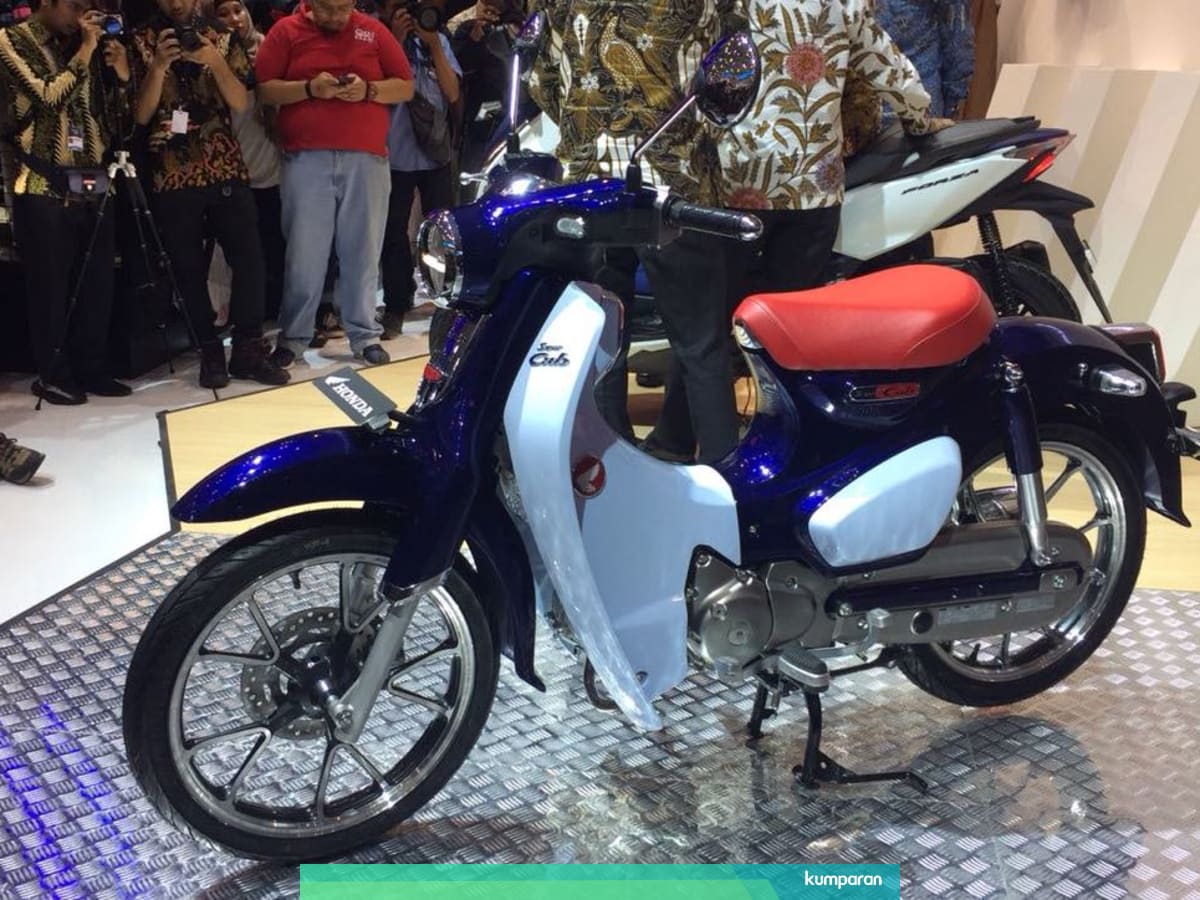 Honda Super Cub C125 Laris Manis Di Giias 2018 Kuota Ditambah Kumparan Com