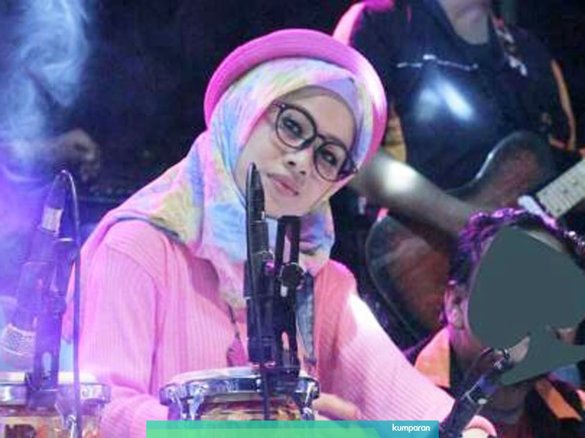 Berkenalan Dengan Mutik Nida Ratu Kendang Asal Semarang Kumparan Com