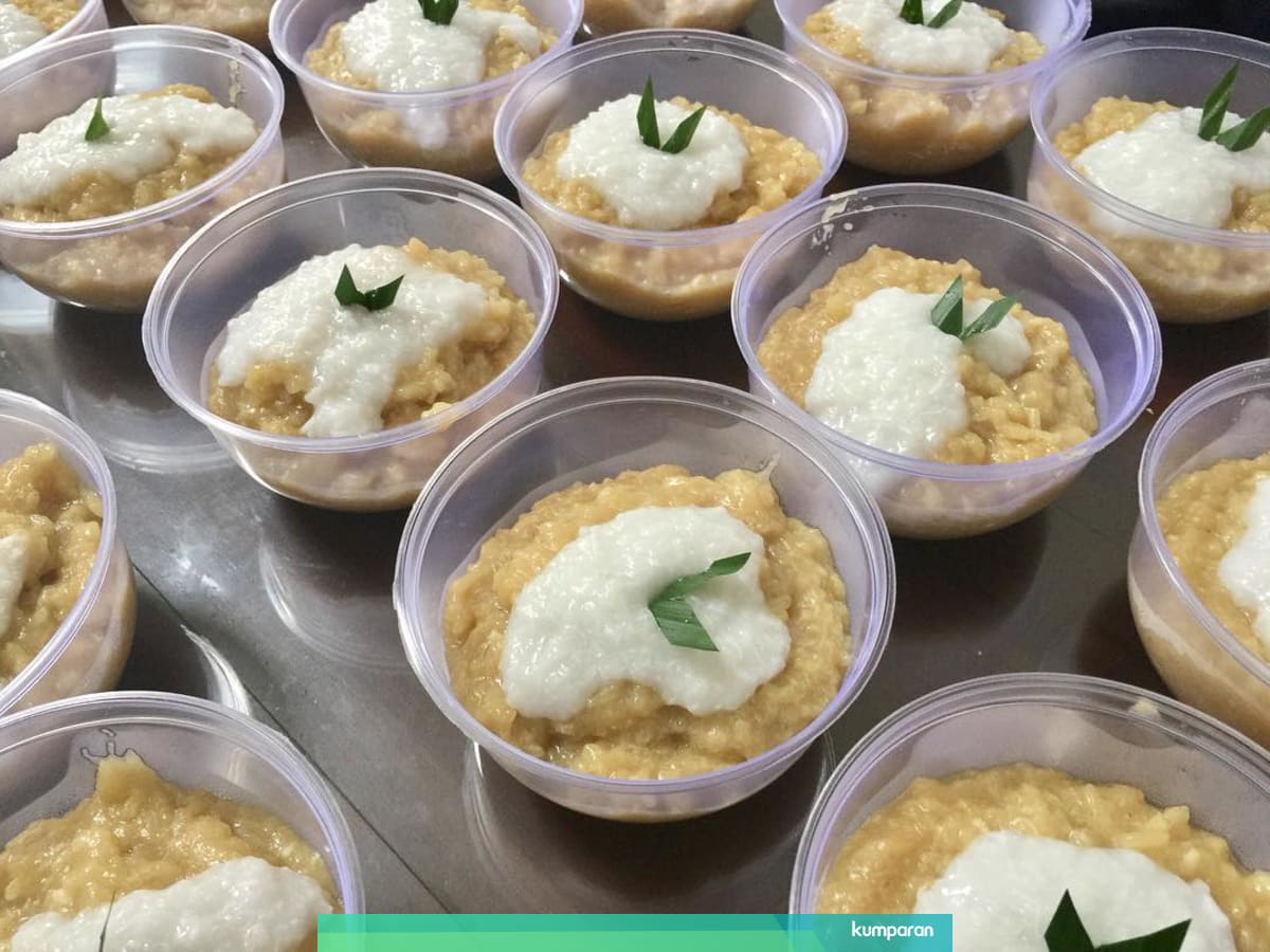 Bubur Merah Putih Wujud Syukur Atas Kelahiran Anak Dalam