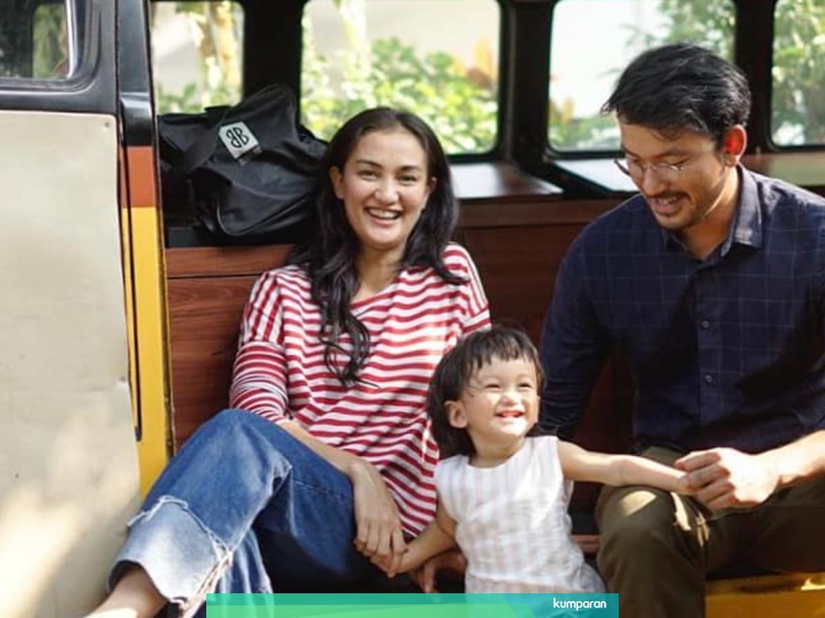 Rio Dewanto Kangen Istri Dan Anak Yang Pergi Ke Malaysia Kumparan Com