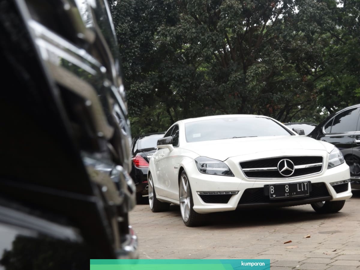 Melihat Fitur Fitur Mobil Mewah Yang Disewa Rombongan Raja Salman Kumparan Com