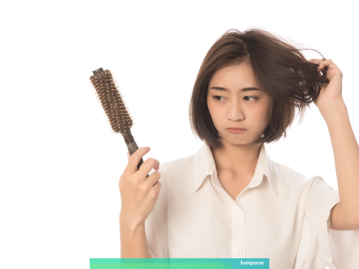 5 Kebiasaan Sehari Hari Yang Bisa Menyebabkan Rambut Rontok Kumparan Com