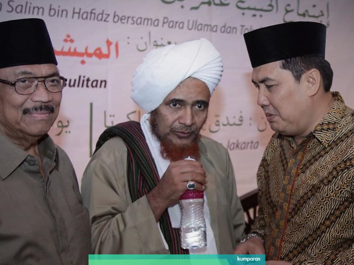 Download Video Ceramah Habib Umar Bin Hafidz - Gambaran