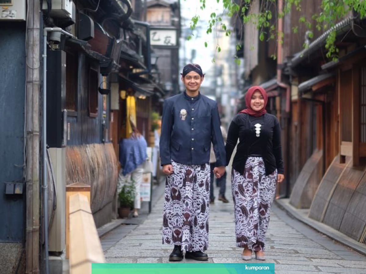 Viral Pre-wedding Pakai Baju Adat Jateng di Jepang yang Curi ...